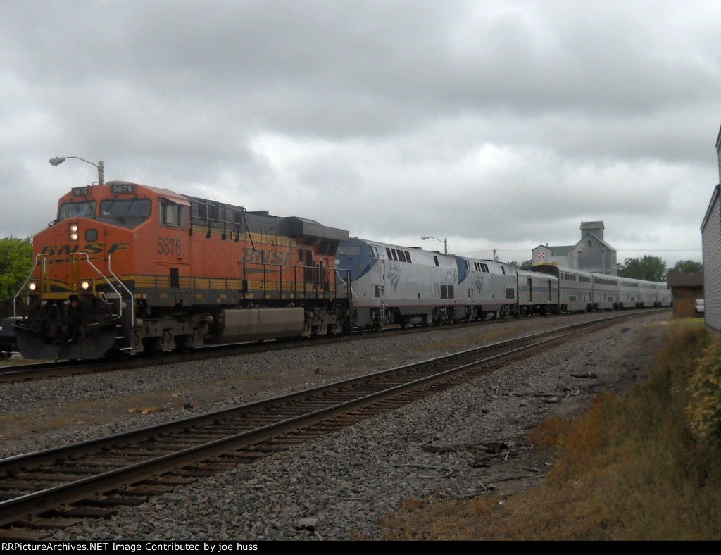 BNSF 5876 East